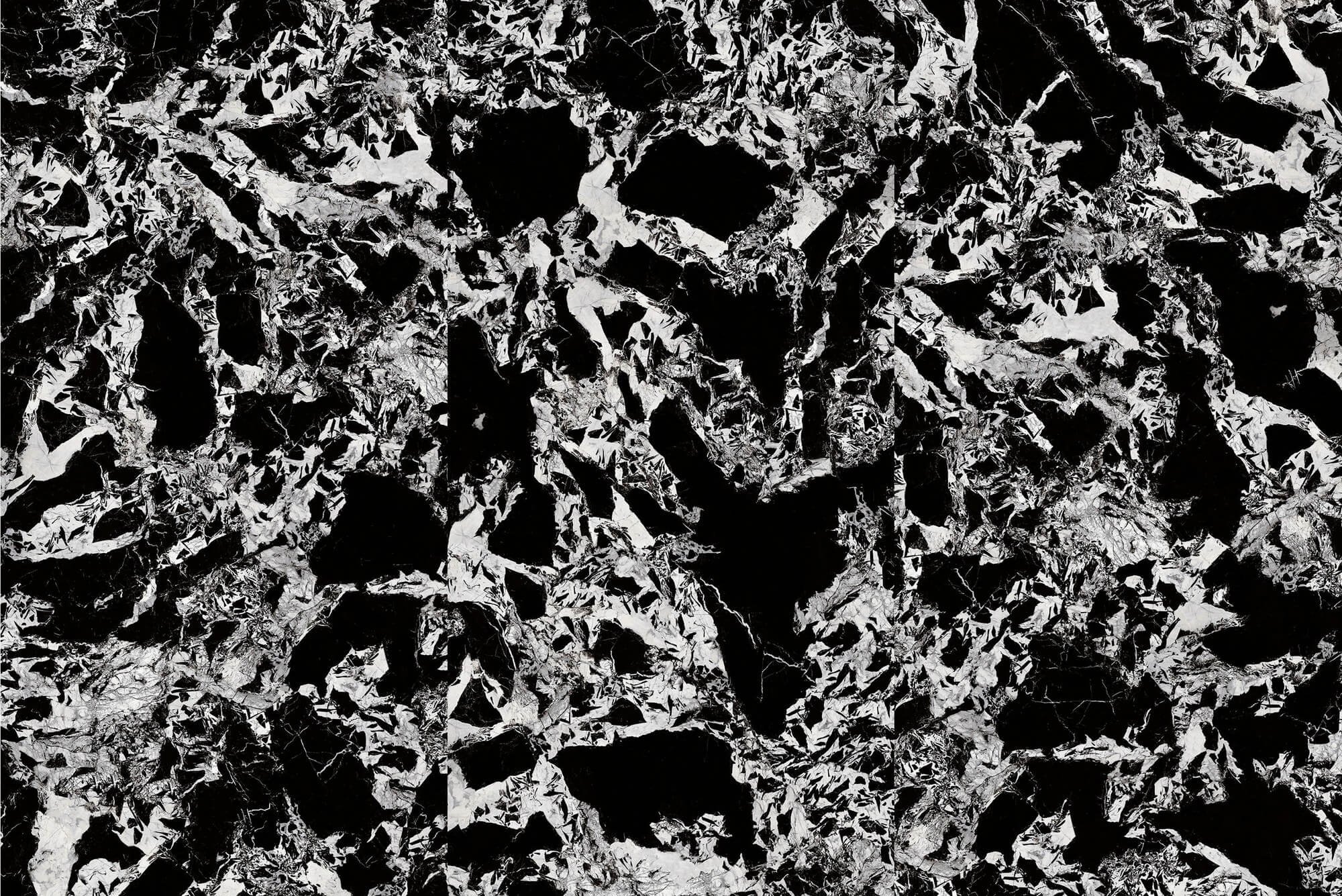Napoleon Black sintered stone detail
