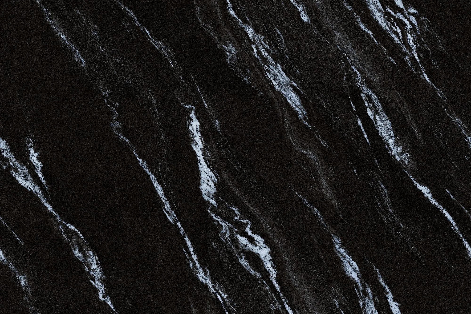 Phantom Moon Black